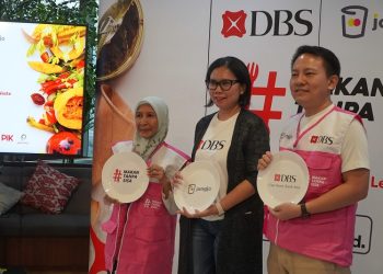 Subkoordinator Urusan Pengelolaan Sampah Dinas Lingkungan Hidup Provinsi DKI Jakarta Rita Ningsih, Head of Group Strategic Marketing and Communications PT Bank DBS Indonesia Mona Monika, dan Founder & CEO Jangjo Joe Hansen menghadiri acara pengumuman kerja sama antara Bank DBS Indonesia dengan Jangjo. Foto: Bank DBS Indonesia