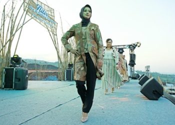 Empat Fashion Designer Pamerkan Koleksi Pewarna Alam di Tlilir Art and Culture Festival