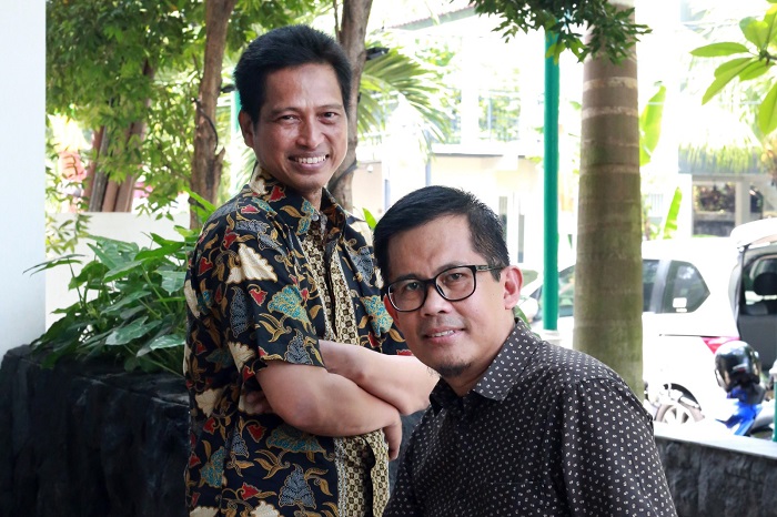 Ir. Ivan Affandi DESS, M.Sc. Tr (kanan) berkolaborasi dengan salah satu alumni Turki, Mohamad Riyad, dengan menjadi pemegang saham di PT. Nueder Indonesia, sekaligus Direktur Business Development pada perusahaan yg bergerak di bidang keteknikan telekomunikasi, lift, dan MIS (Management Information System) bangunan. Foto: FOKAL.ID/Dhodi Syailendra
