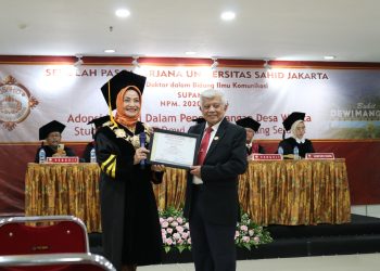 Supandi Raih Gelar Doktor dari Universitas Sahid di Usia 73 Tahun