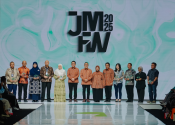 Dihadiri Mendag Zulkifli Hasan, JMFW 2025 Resmi Dibuka di ICE BSD