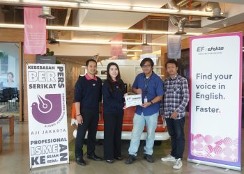 Tingkatkan Kompetensi Bahasa Inggris Jurnalis, EF EFEKTA dan AJI Jakarta Selesaikan Program Beasiswa