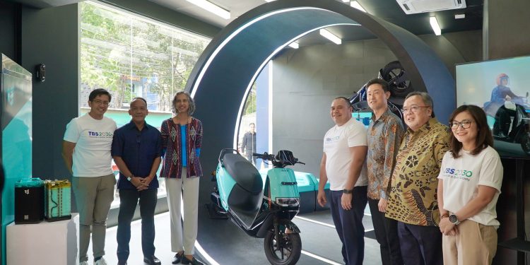 Percepat Mobilitas Listrik di Indonesia, DBS dan ADB Sediakan Pembiayaan Hijau