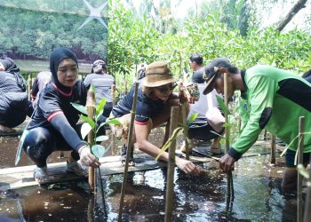 Karyawan Bank DBS Indonesia Lakukan Aksi Sukarela “People of Purpose”