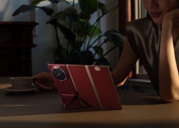 Smartphone Lipat Tiga Pertama yang Merevolusi Industri dari HUAWEI Segera Hadir