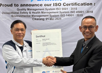 TUV Rheinland Berikan Tiga Sertifikat ISO ke Daikin Indonesia