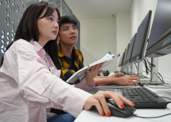 Gelar Ganda DLI: Perpaduan Bisnis dan Teknologi untuk Masa Depan