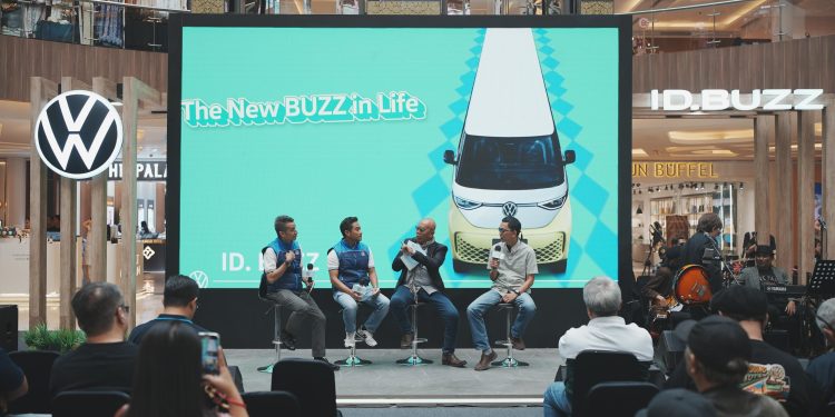 Penyerahan ID. BUZZ di Bandung, Volkswagen Dorong Mobilitas Ramah Lingkungan
