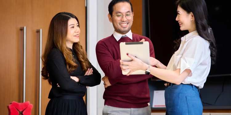 Guided Conversation Dorong Efisiensi Layanan Pelanggan DBS Capai 80%