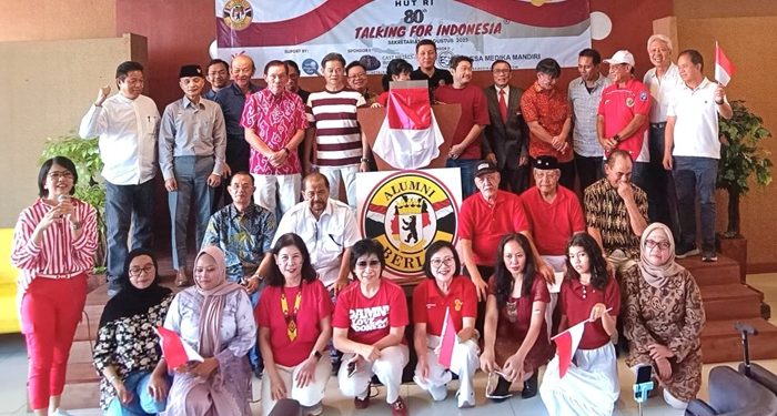 Para anggota Alumni Berlin Indonesia memperingati dan merayakan HUT RI ke-80 Tahun. Foto: Dok. Pribadi