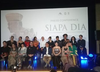 Musikal Garin Nugroho, Nicholas Saputra Hidupkan 4 Karakter di “Siapa Dia”
