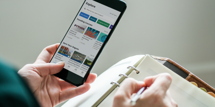 Pengalaman Belajar Terbaru Coursera, Lengkap Fitur AI dan Diskon