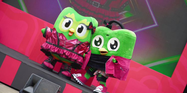 Duolingo Gandeng Tokopedia Perluas Akses Merchandise Resmi di Asia Tenggara
