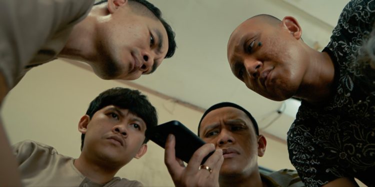 “AGAK LAEN: Menyala Pantiku!” Cetak Sejarah Film Indonesia Sepanjang Masa