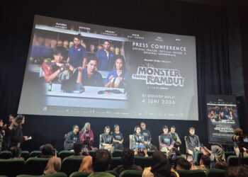 Sambut Hari Buruh, “Monster Pabrik Rambut” Rilis Trailer, Poster, dan OST
