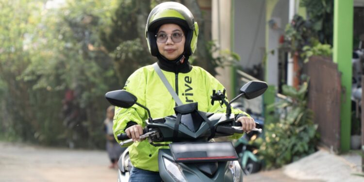 Kartini Jalanan di Bandung: Mira Driver Perempuan Mandiri Bersama inDrive