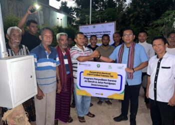 United Tractors Hadirkan Air Bersih untuk Warga Desa Lewouran NTT